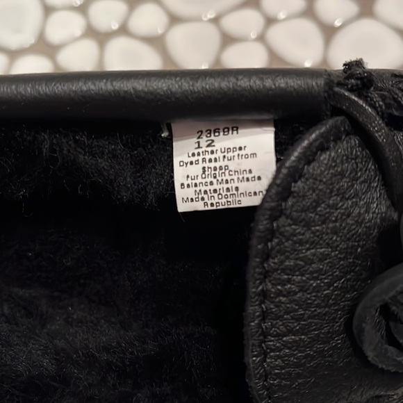 🆕 NWT Minnetonka x Opening Ceremony Beaded Torch Slipper Kids Moccasin - Picture 6 of 7